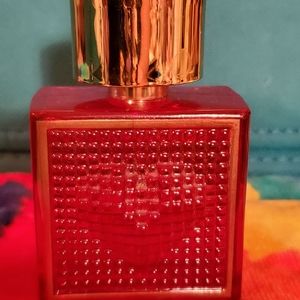 Rare Queen by Latifiah